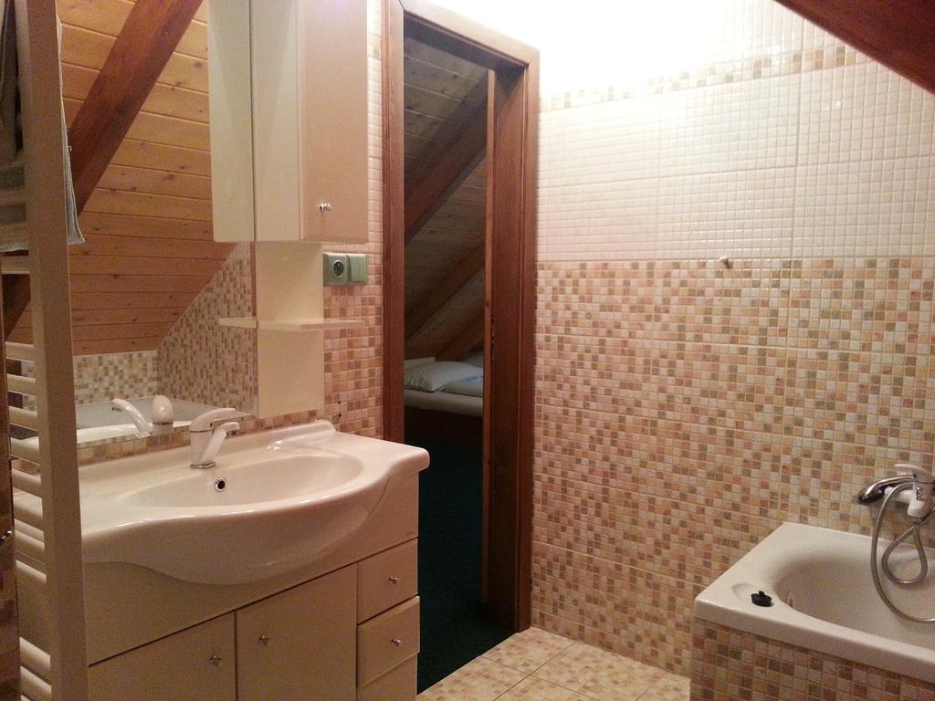 Pension Roky Rokytnice nad Jizerou Esterno foto